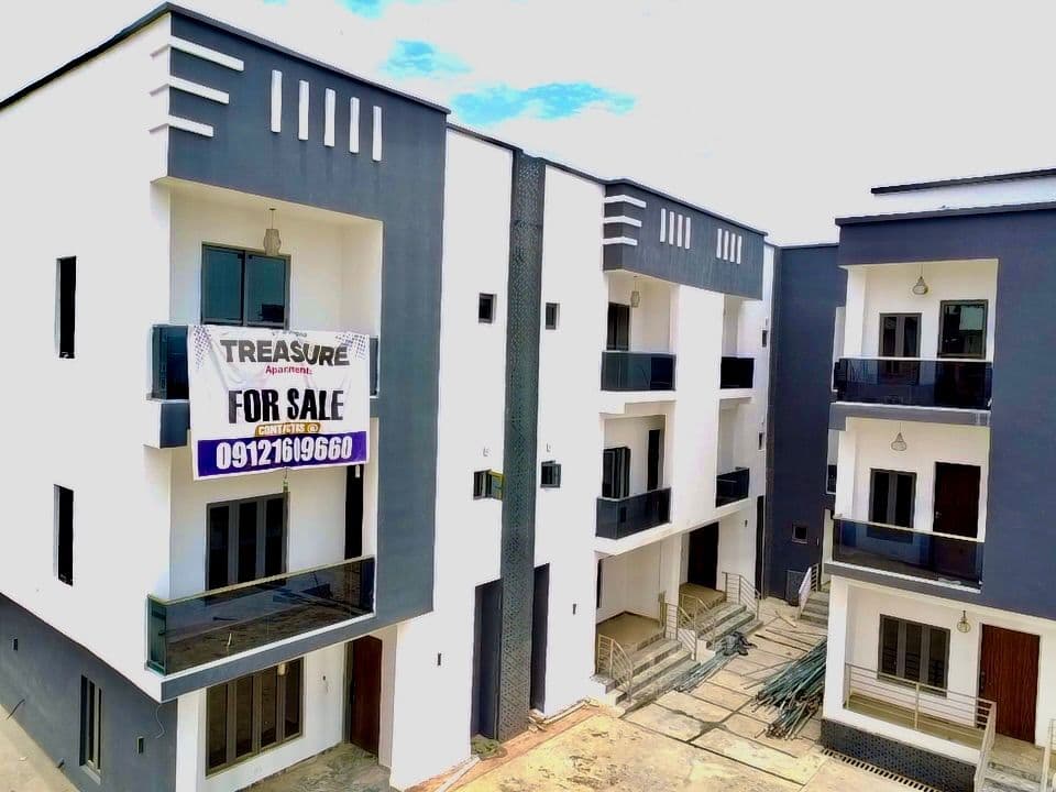 5 Bedroom Apartment in Life Camp