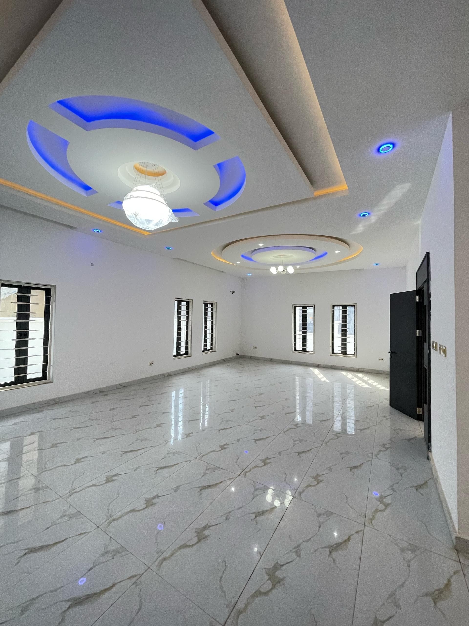 Marathona 5 Bedroom Duplex